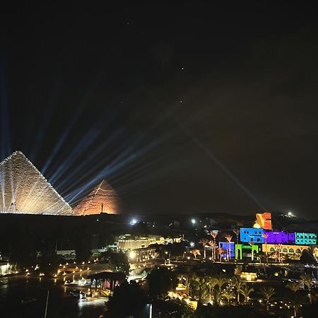 Turquoise Pyramids & Grand Egyptian Museum View Hotel Kafret el-Gabal Esterno foto