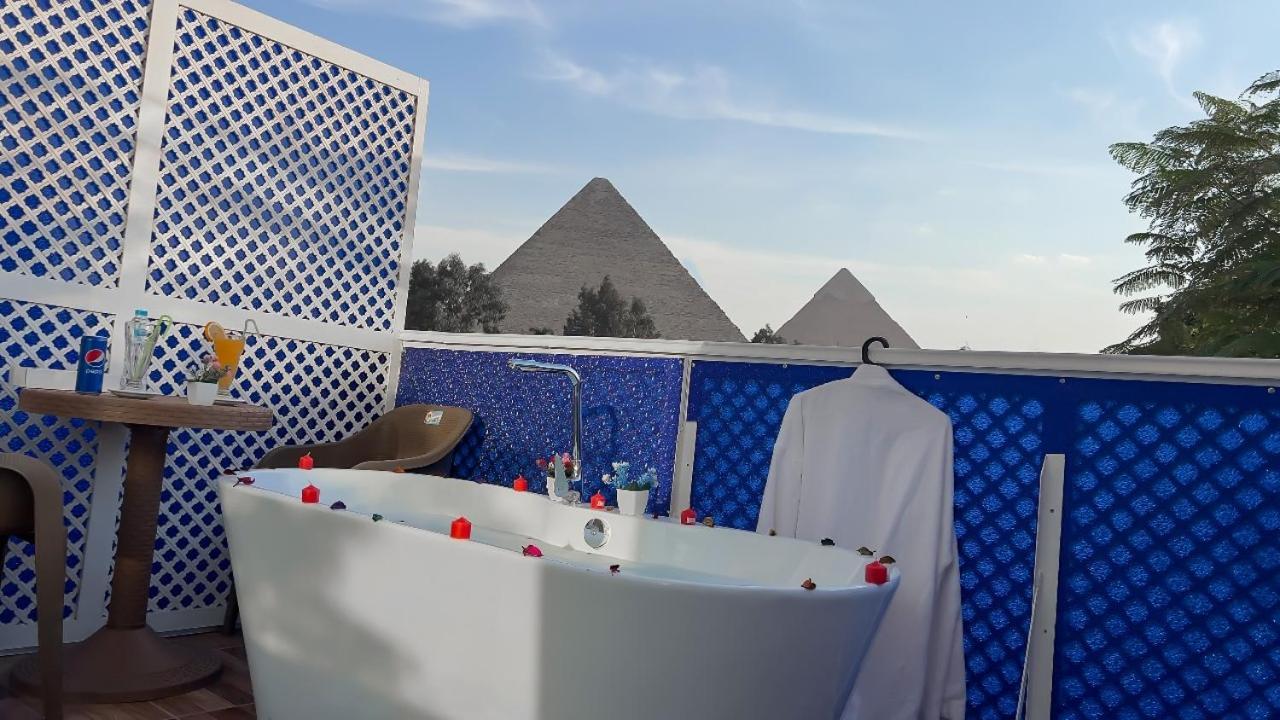 Turquoise Pyramids & Grand Egyptian Museum View Hotel Kafret el-Gabal Esterno foto