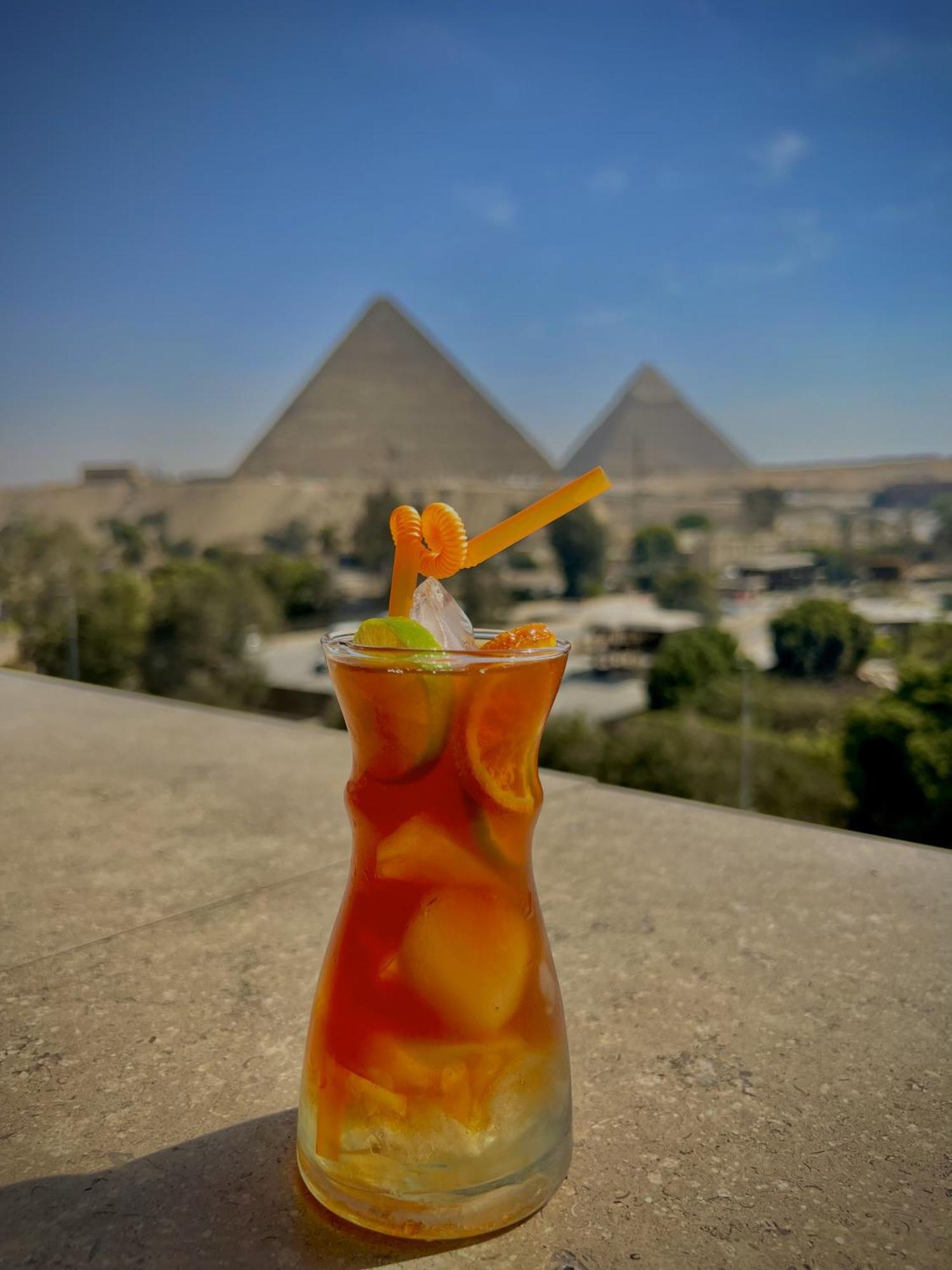 Turquoise Pyramids & Grand Egyptian Museum View Hotel Kafret el-Gabal Esterno foto